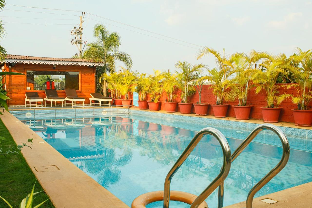 Grand Vatika Resort Arambol Esterno foto