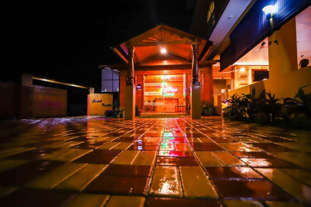 Grand Vatika Resort Arambol Esterno foto